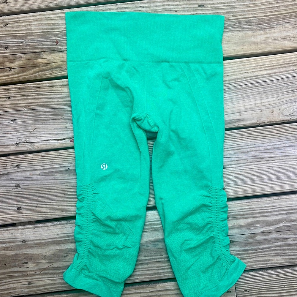 Lululemon capri workout leggings